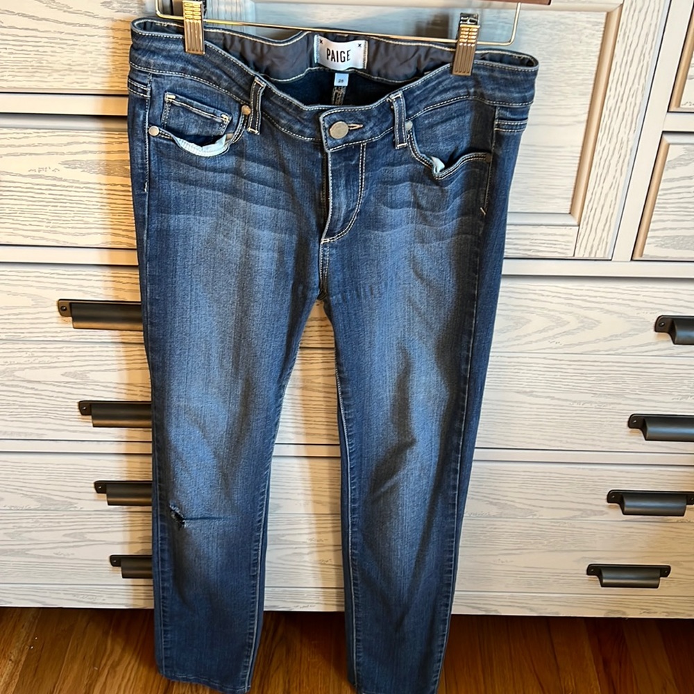 PAIGE EASTON STYLE JEANS.   SIZE‎ 28.